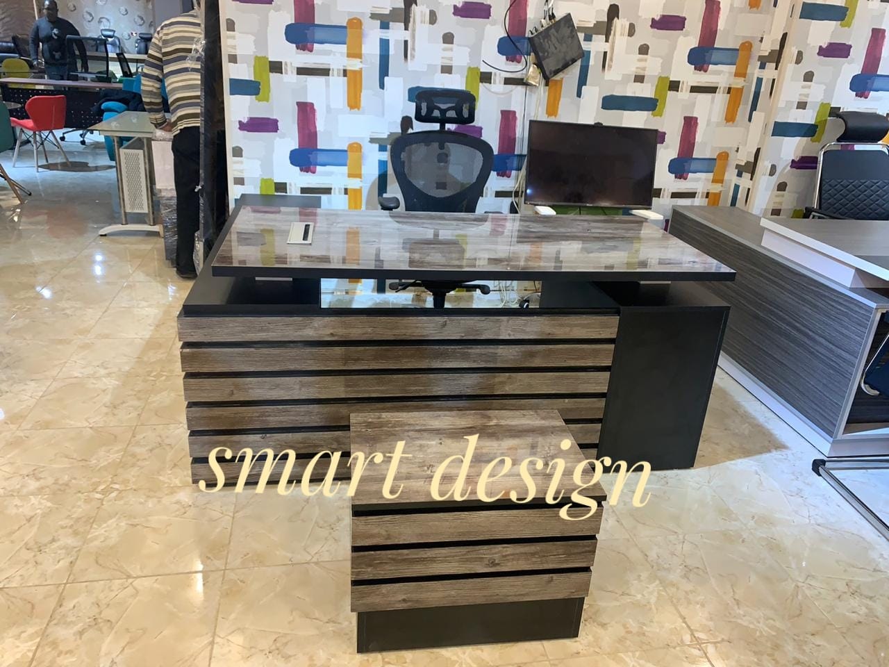 اسباني في اكريليك   smart design