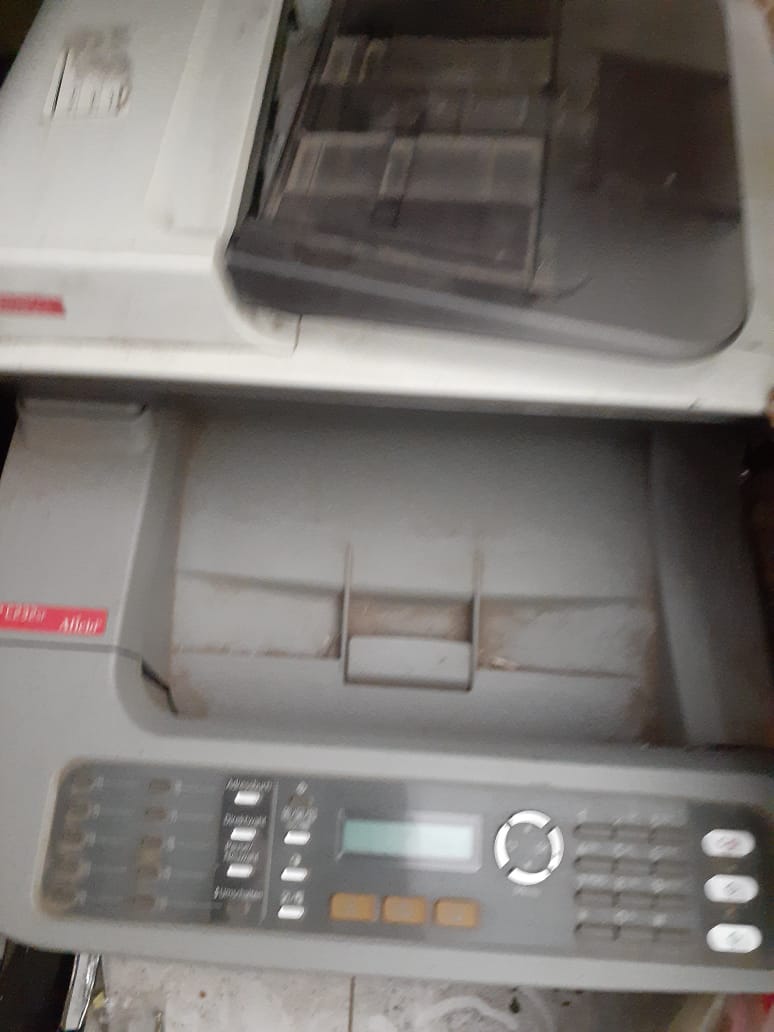 طابعة ليزر الوان