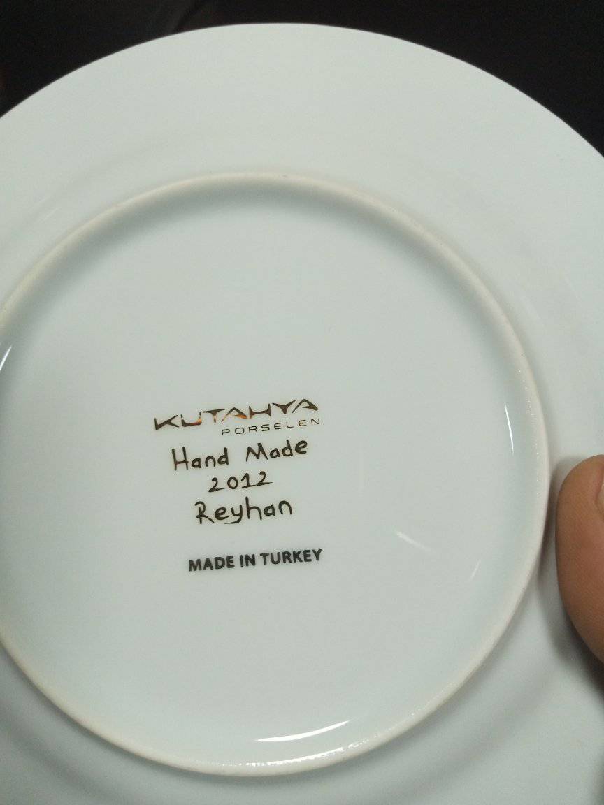 طقم صيني تركي هاند ميد مطلي بماء الدهب 90ق