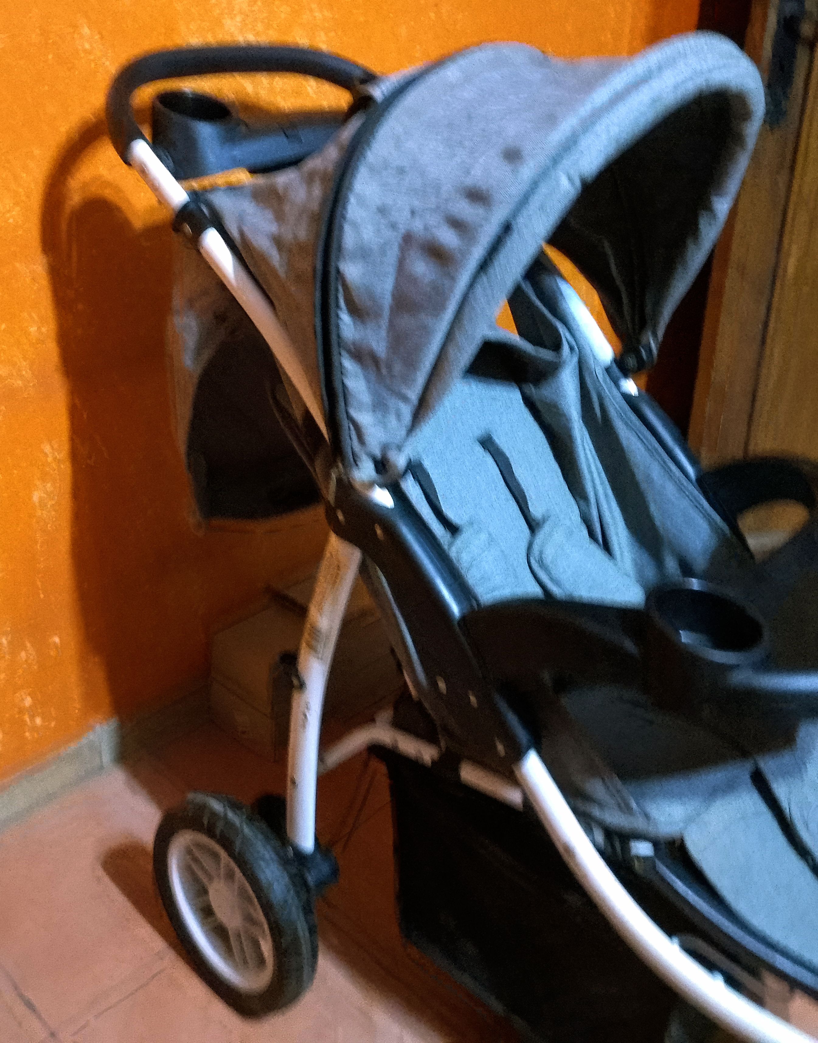 Baby 3 wheel stroller