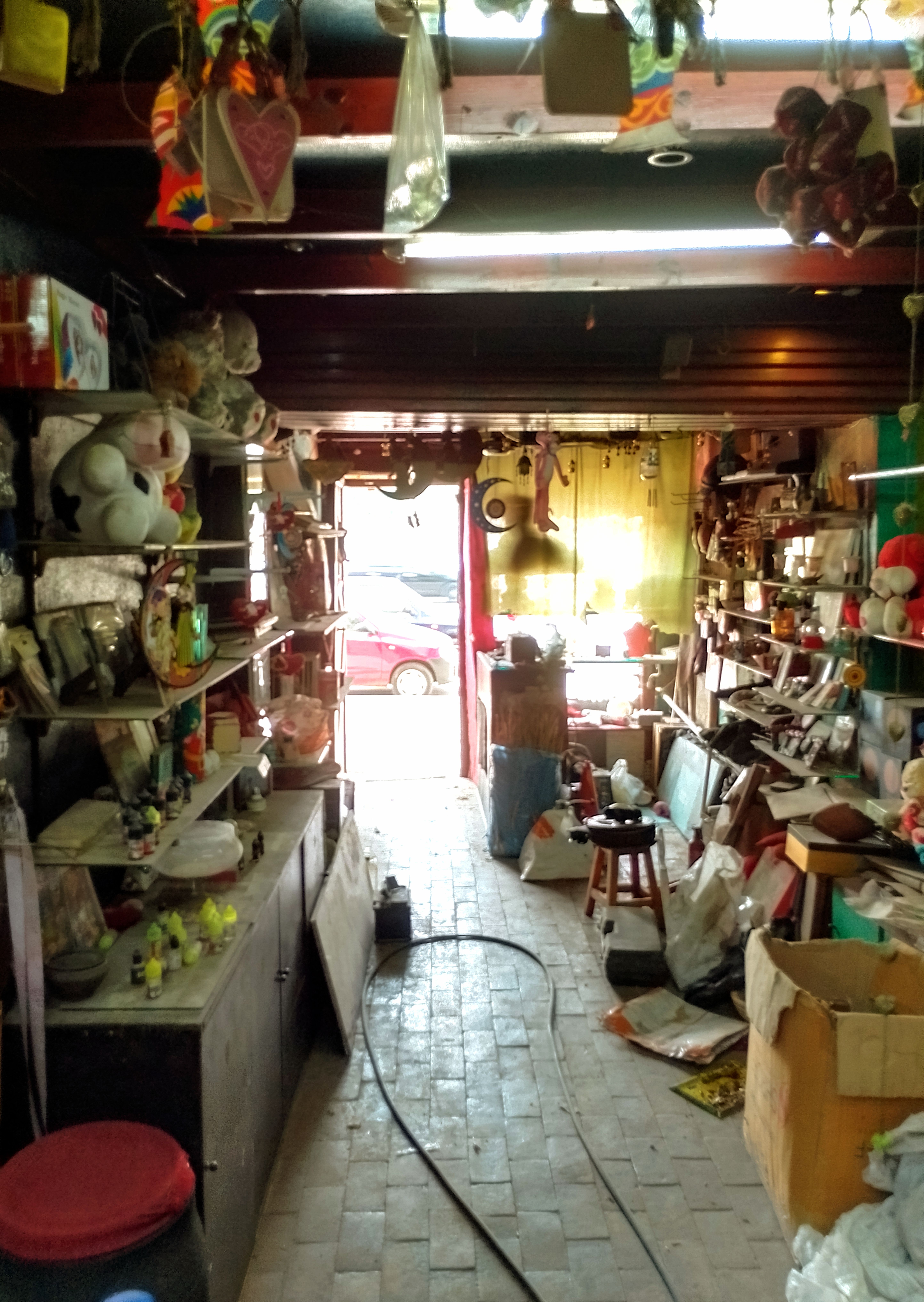 محل ٤٠م للايجار بجسر السويس