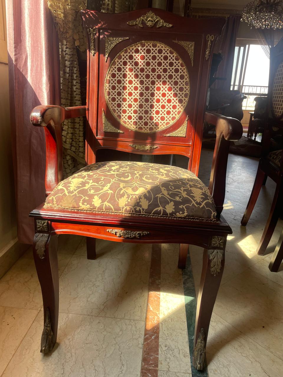سفرة نحاس و رخام هندي انتيك