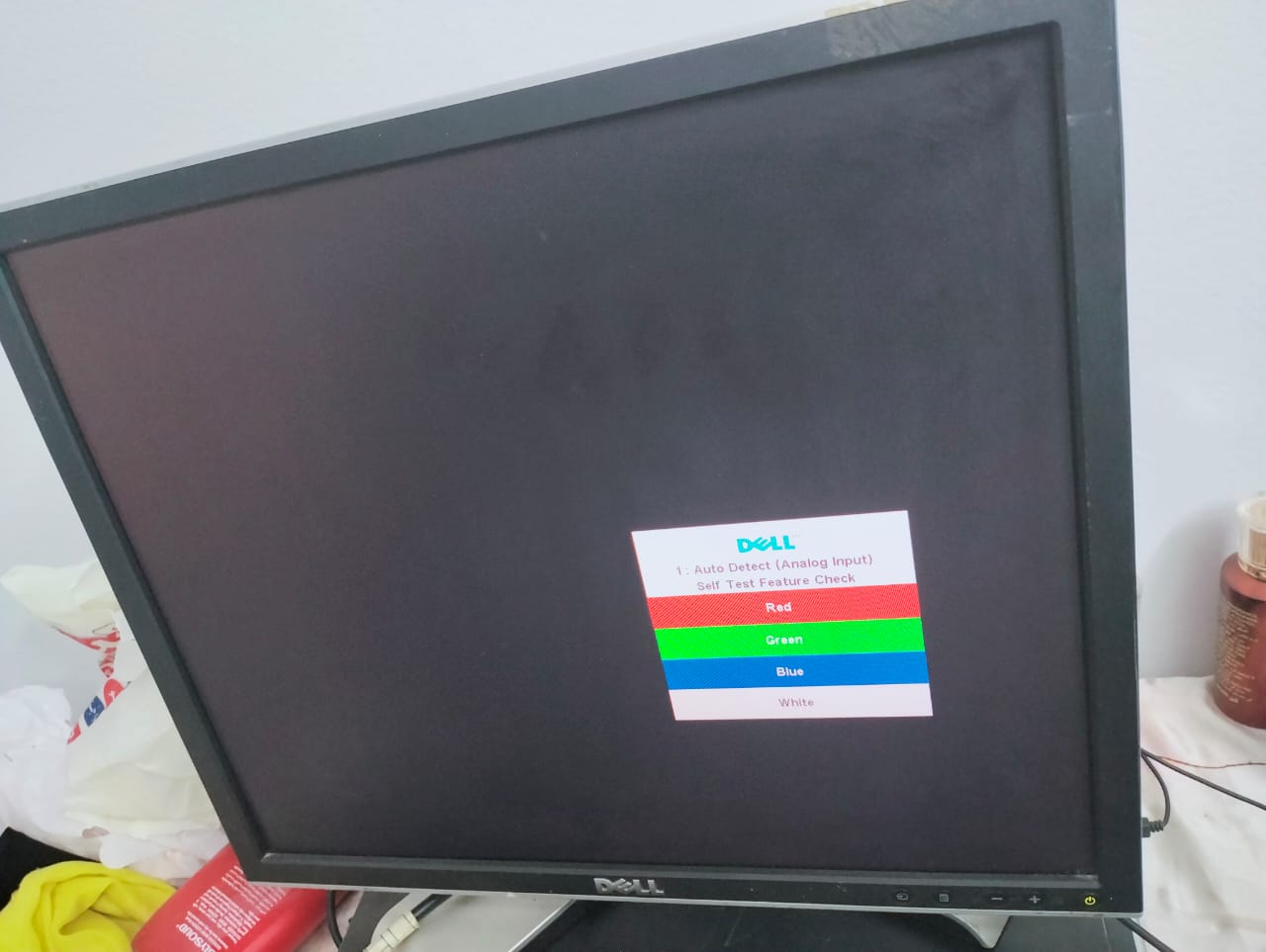جهاز كمبيوتر ماركة dell