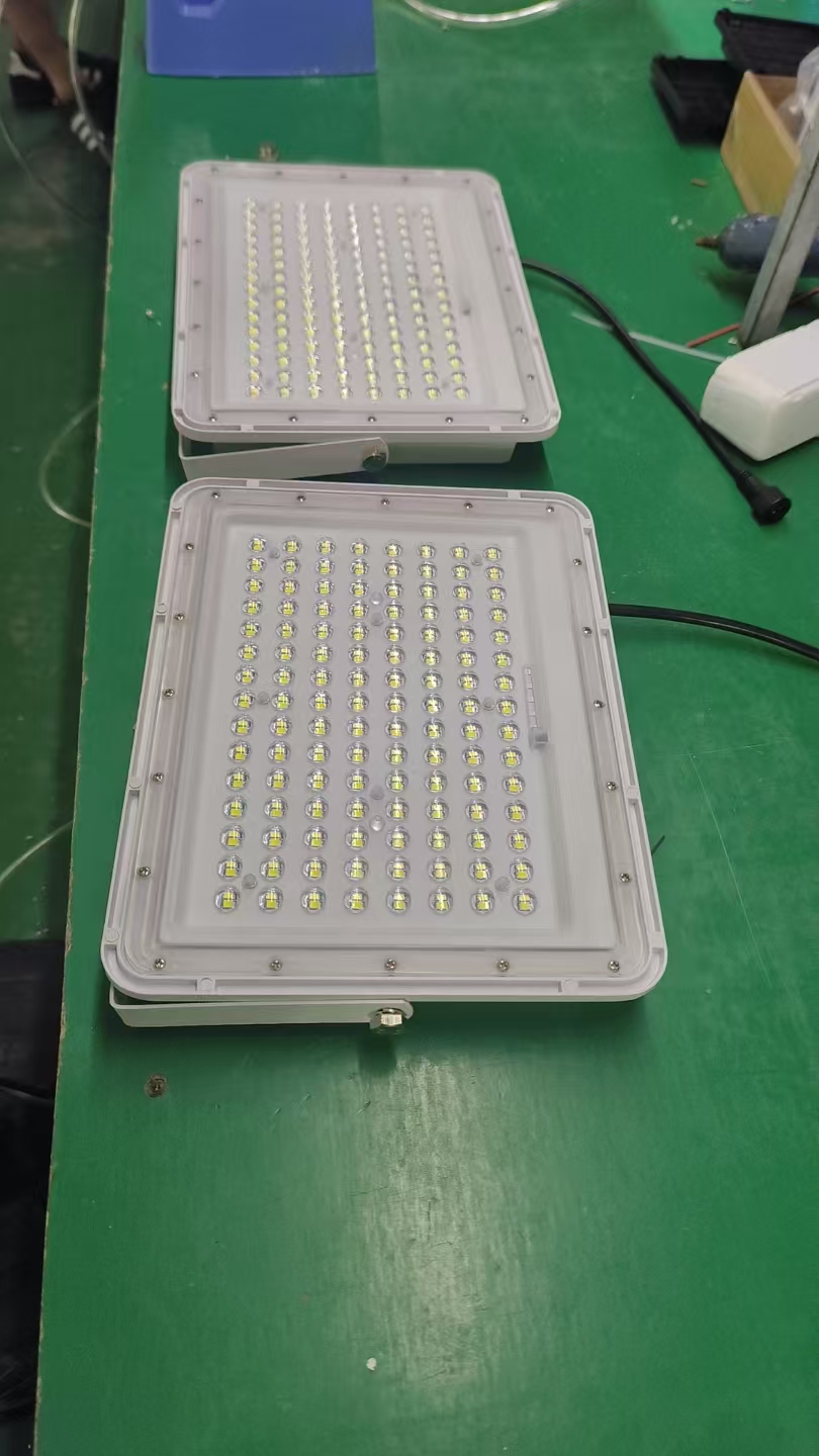 Curved Screen Floodlight CD-001