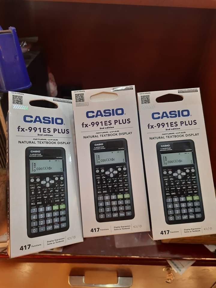 الة حاسبة علمية fx 991 es plus