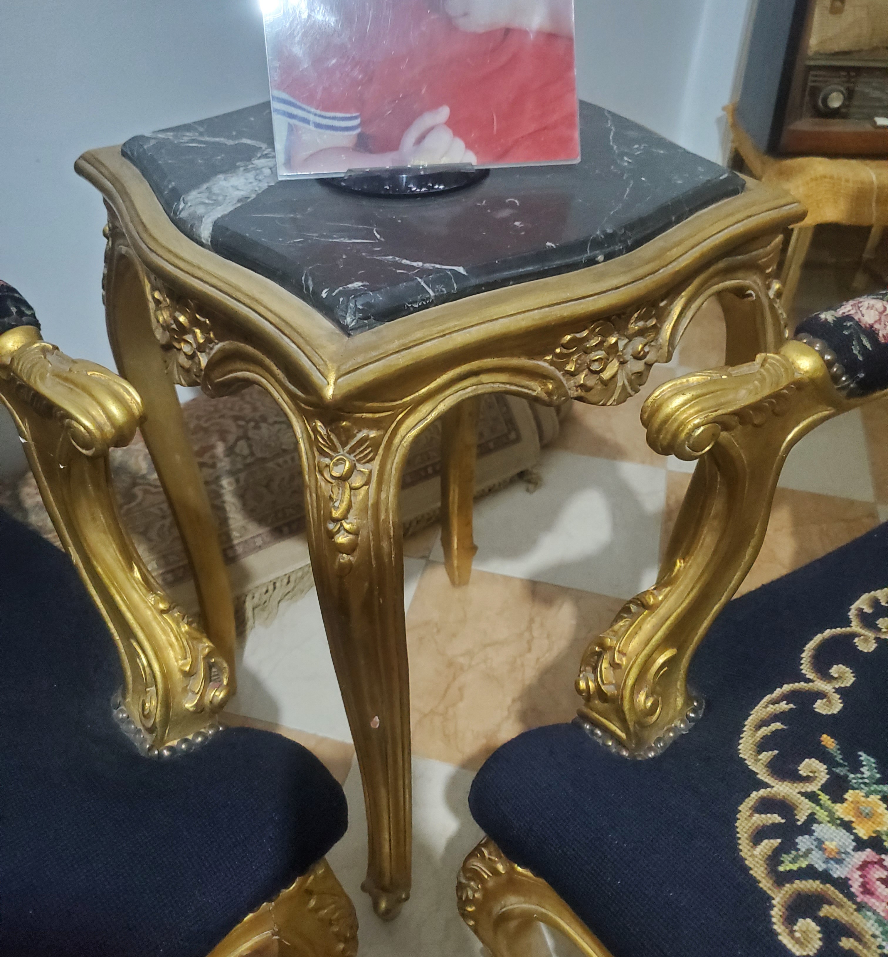 صالون أوبيسون فرنساوي أصلي