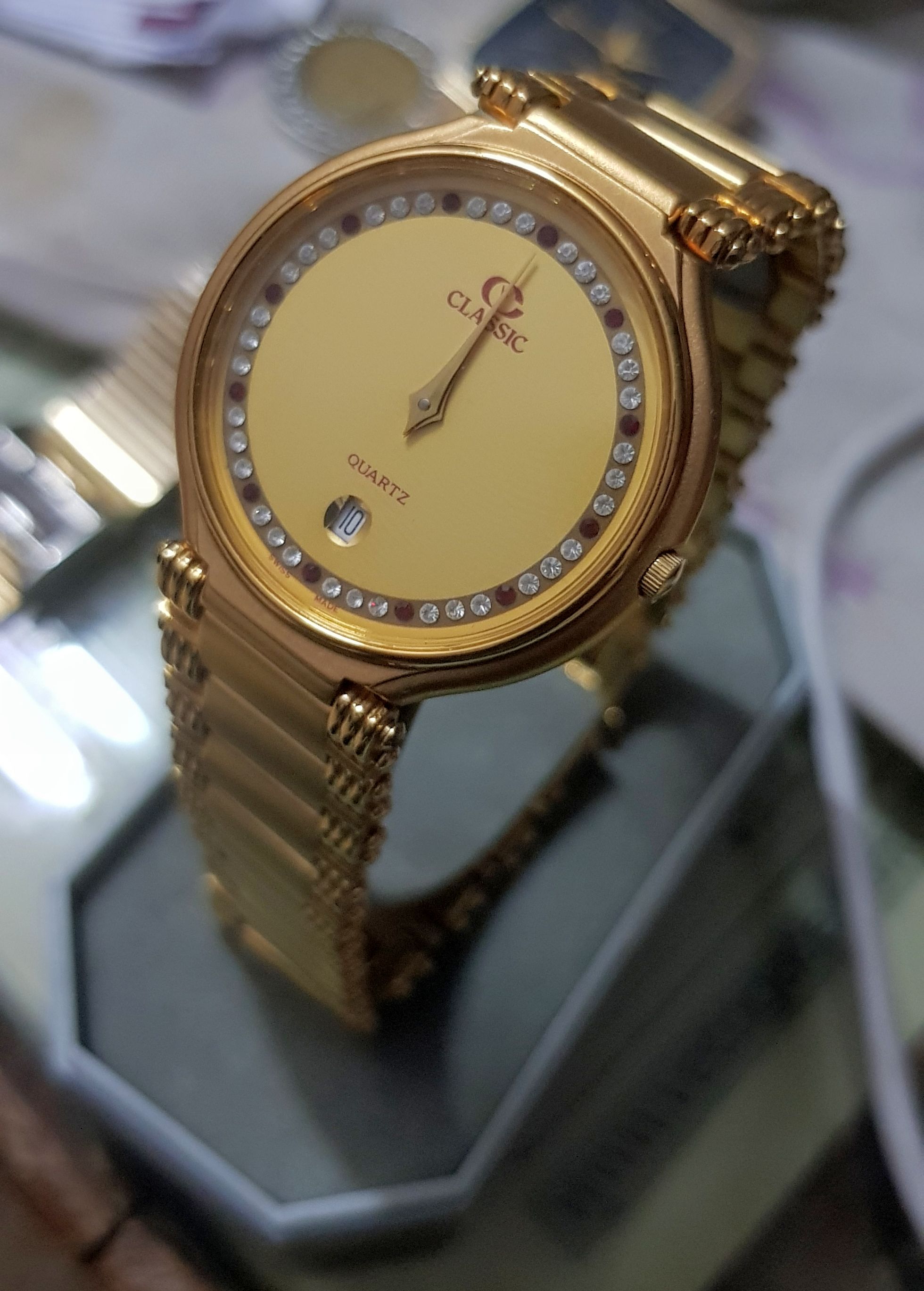 ساعه صناعه سويسري اصلي مطليه بذهب عيار 18k