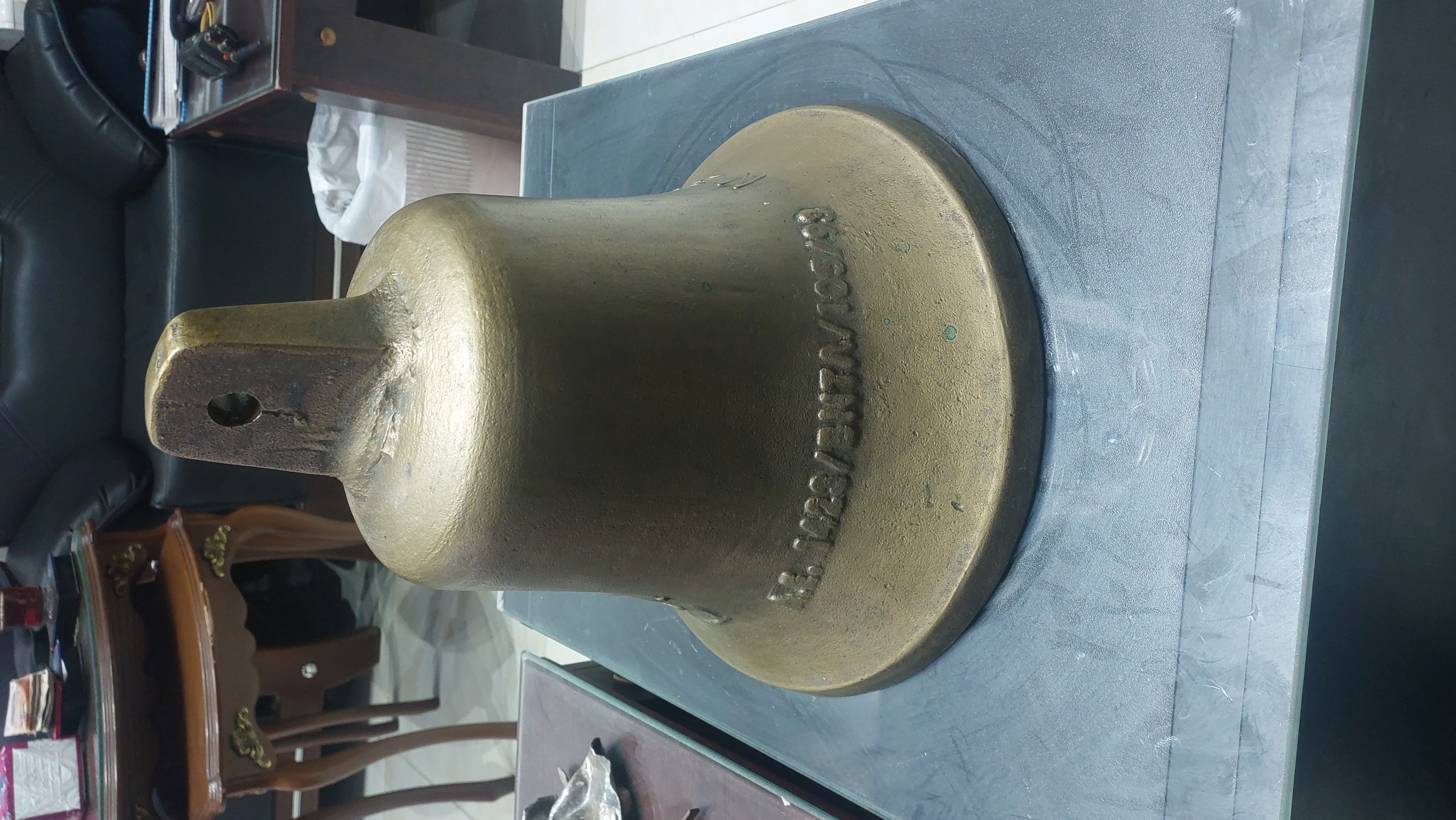 جرس مركب يوناني مصنوع ١٤٢٣ م بقاله ٧٠٠ عام