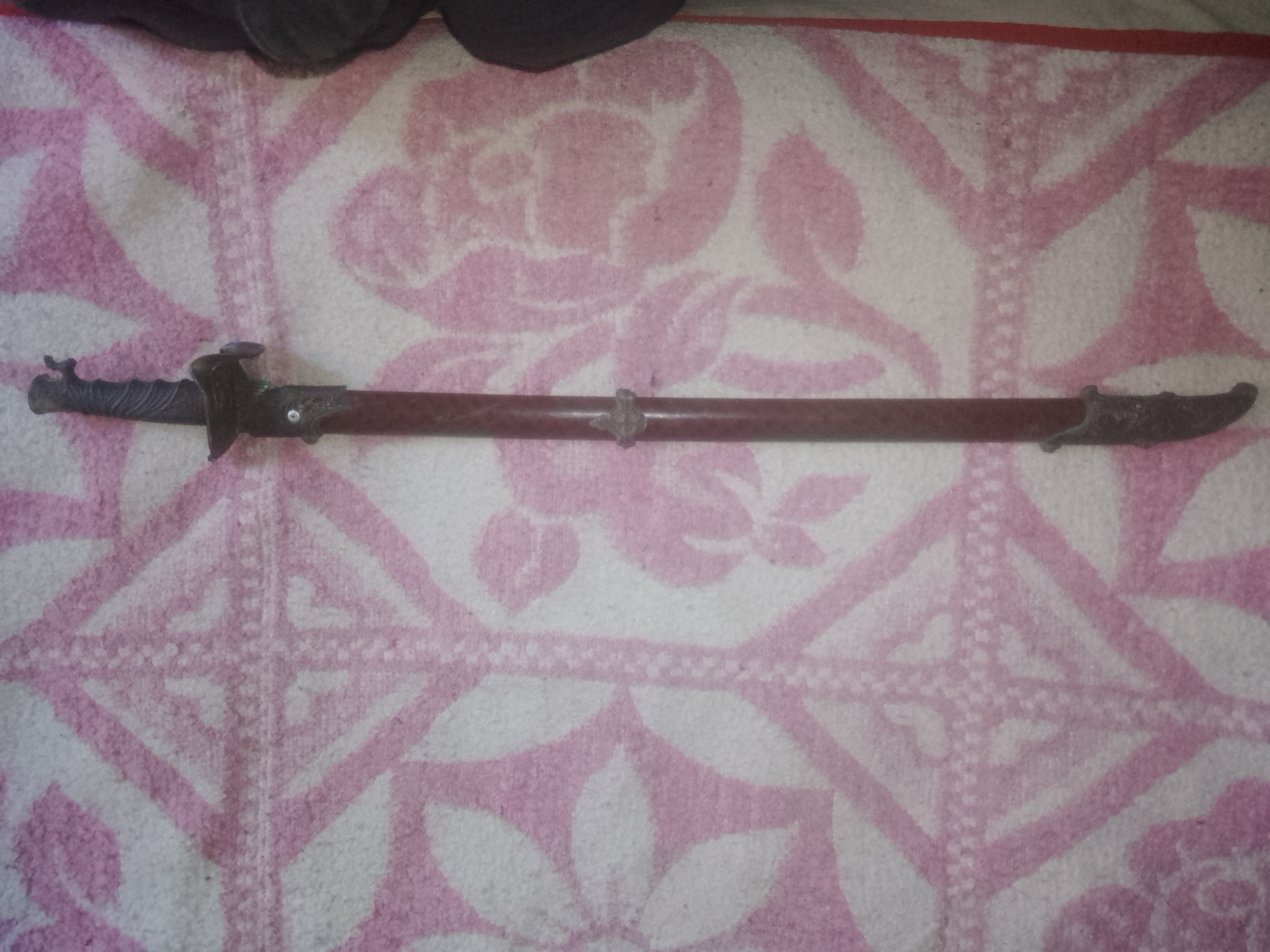 سيف اوروبي قديم