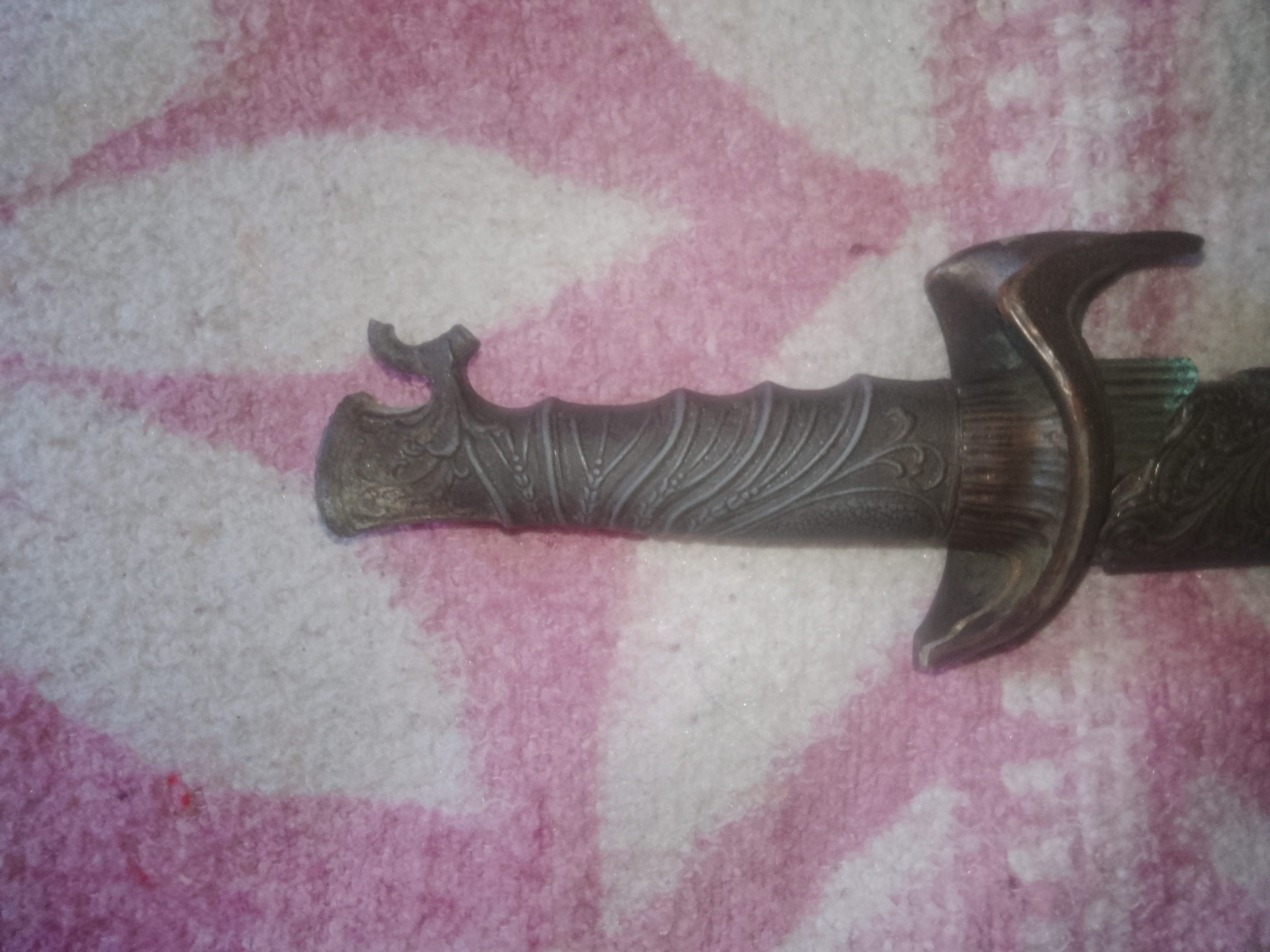 سيف اوروبي قديم