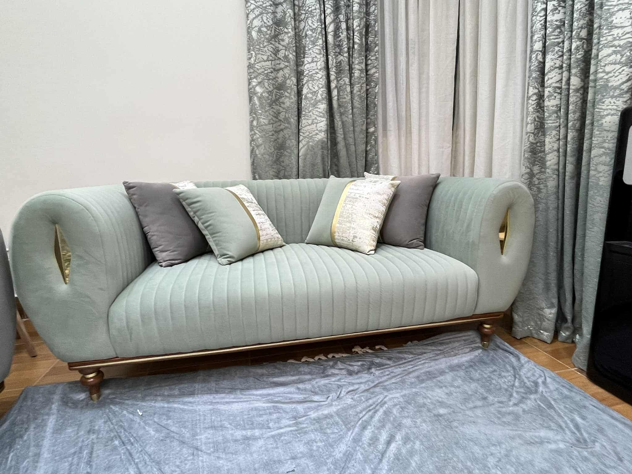 غرفة انتريه / صالون مودرن