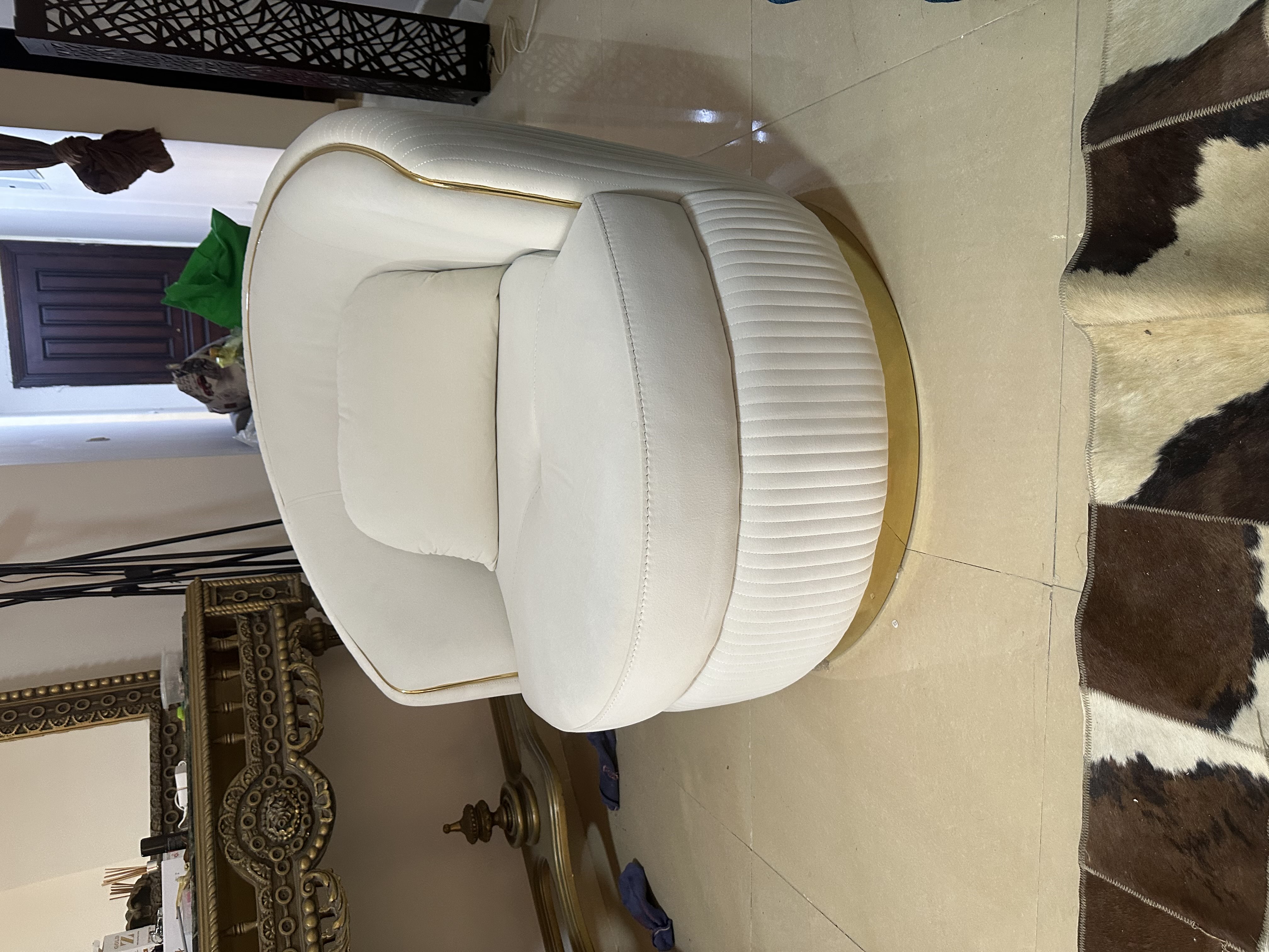 Living room ليڤينج