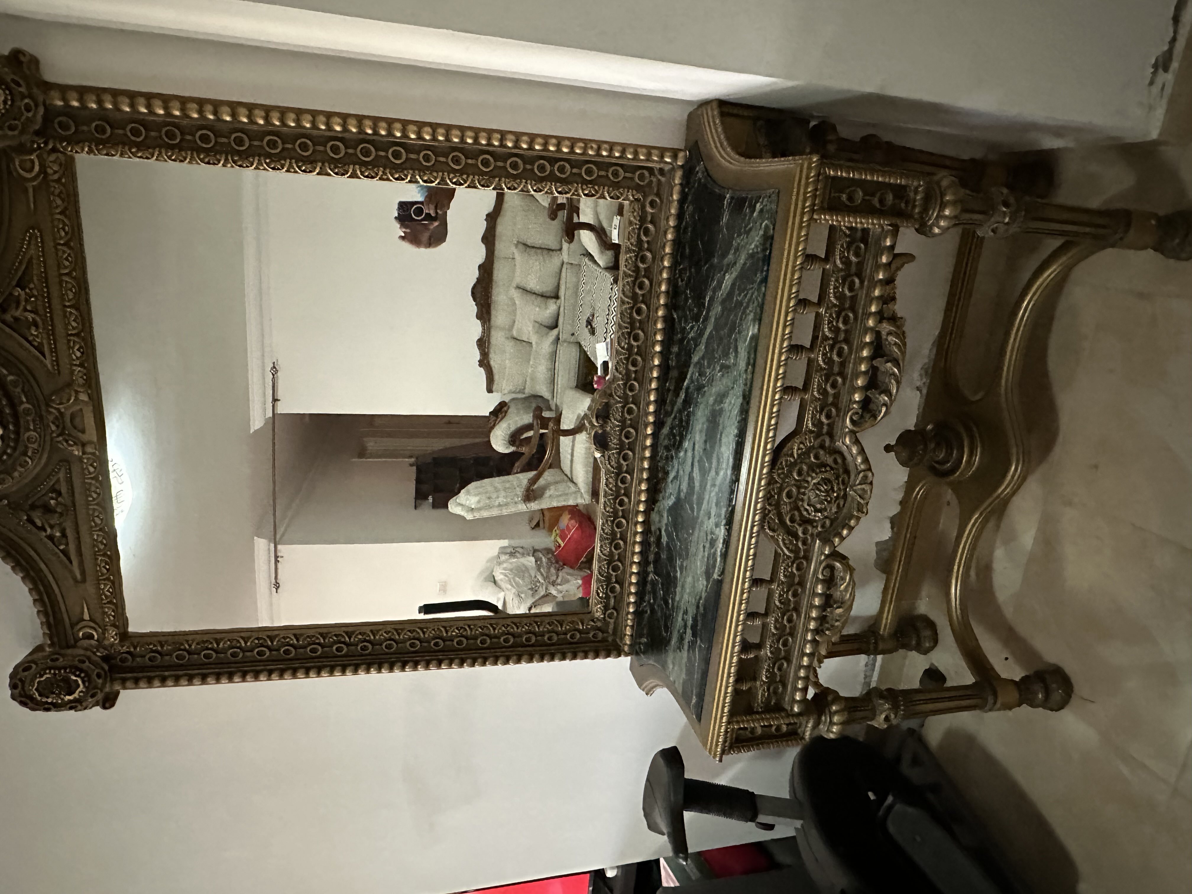 mirror stand , كونسول رائع