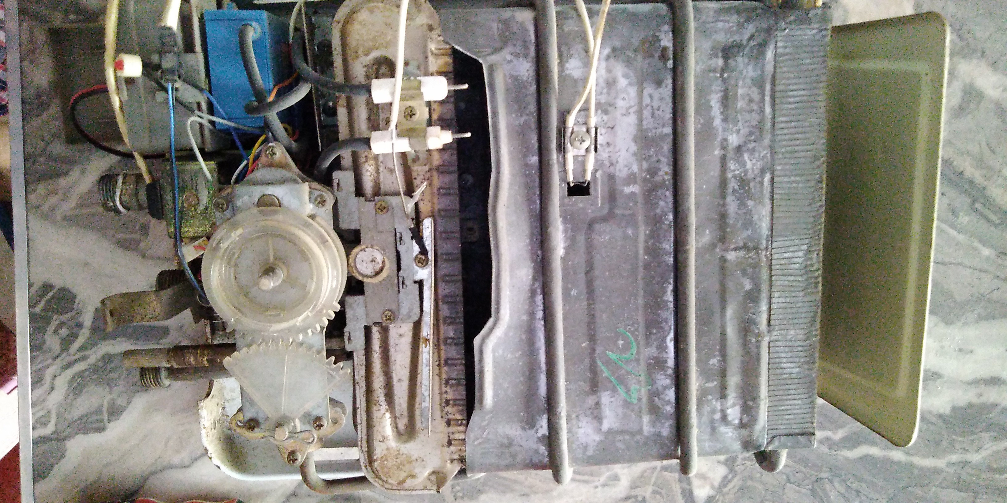 Gas Heater (Universal) 6 L.