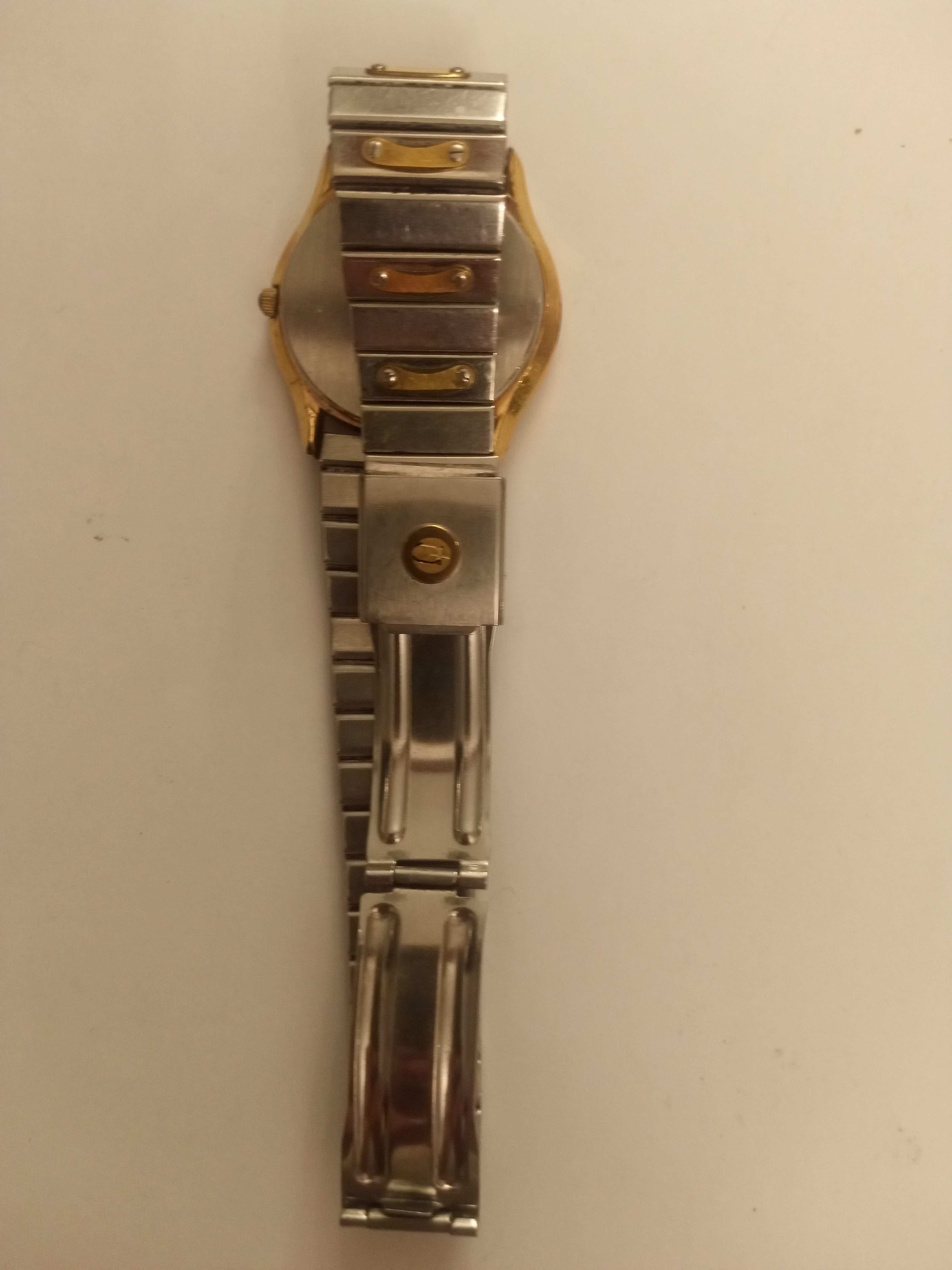 للبيع ساعة يد رجالي