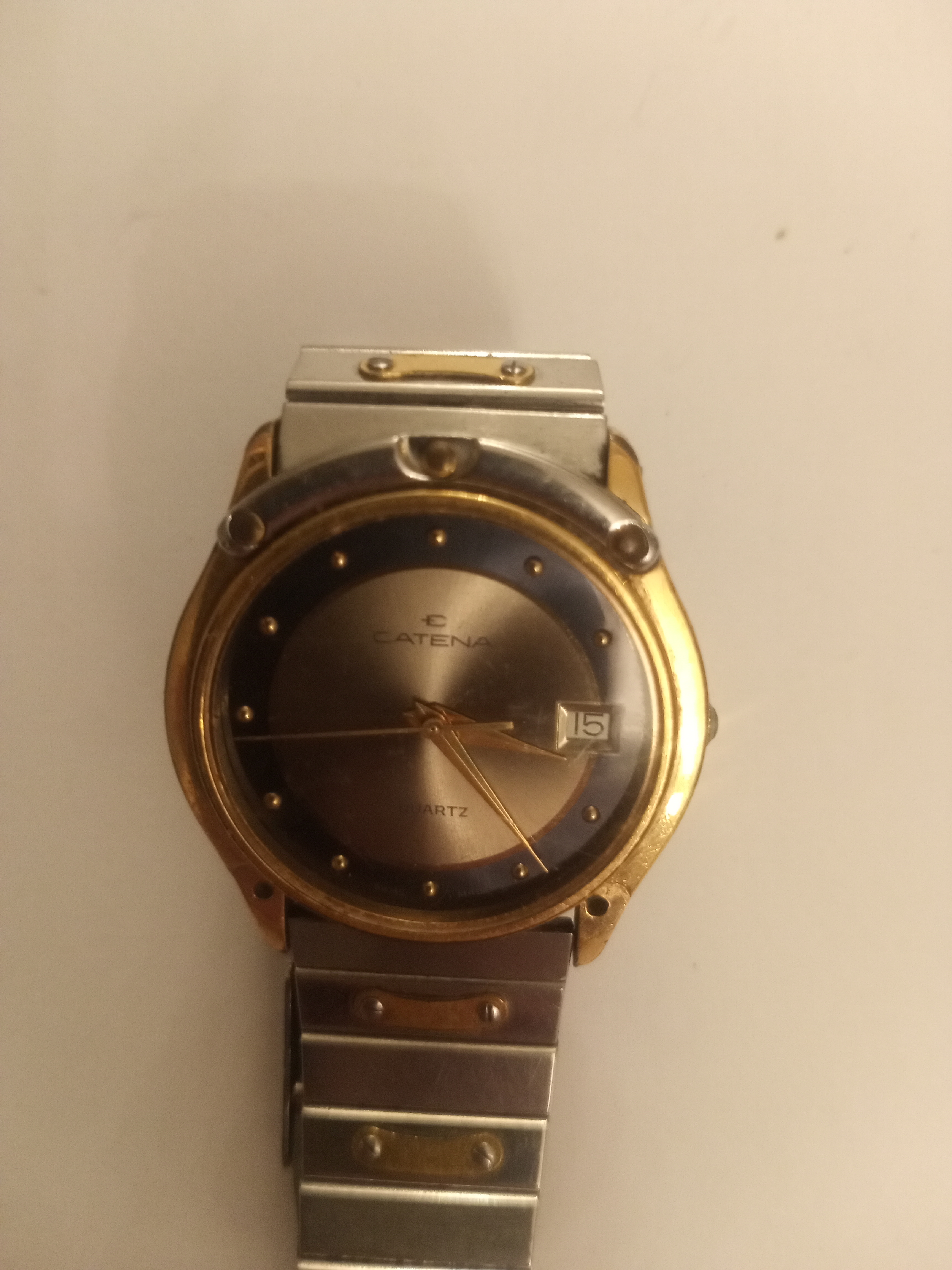 للبيع ساعة يد رجالي