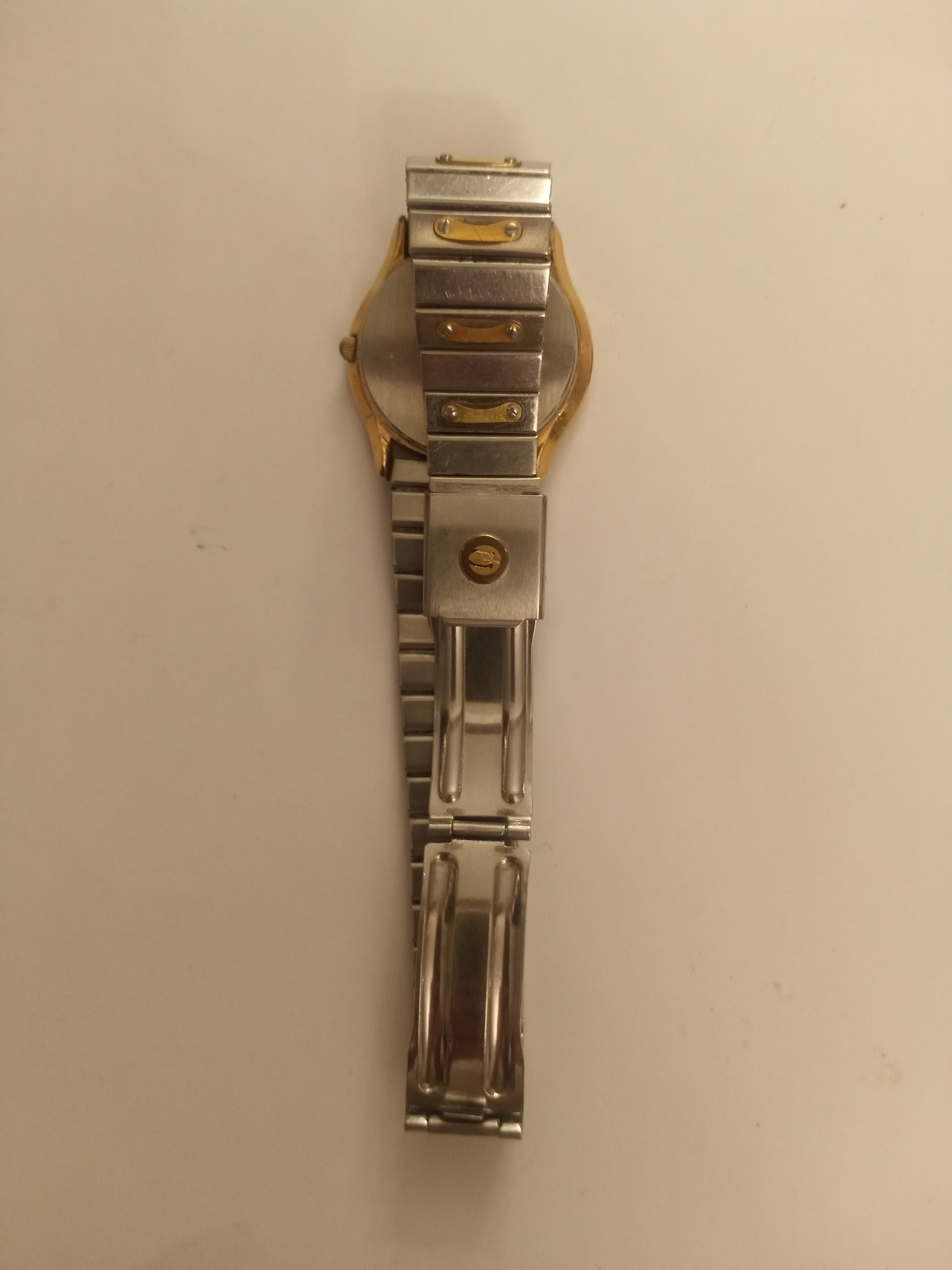 للبيع ساعة يد رجالي