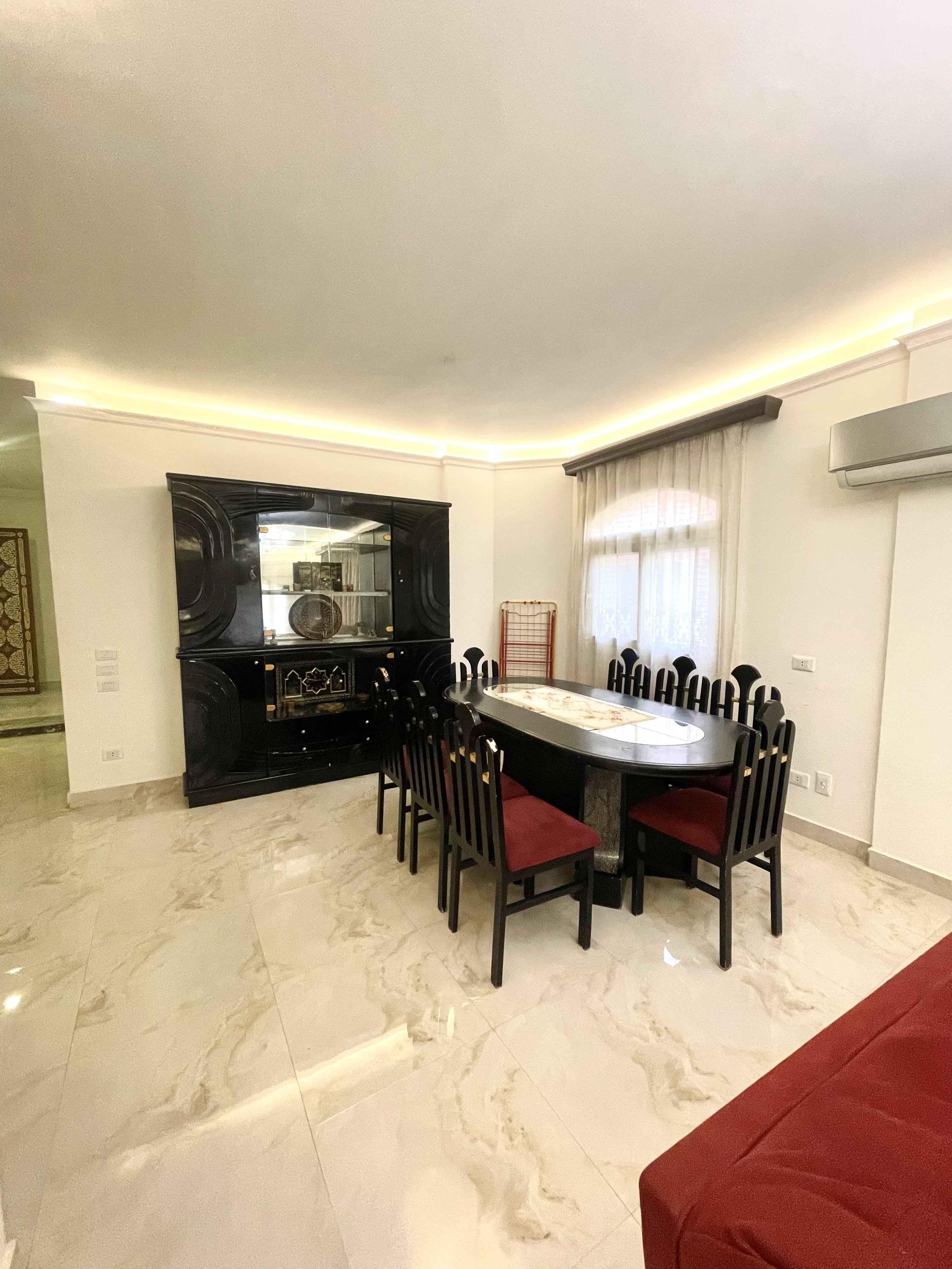 سفرة و نيش للبيع خشب زان