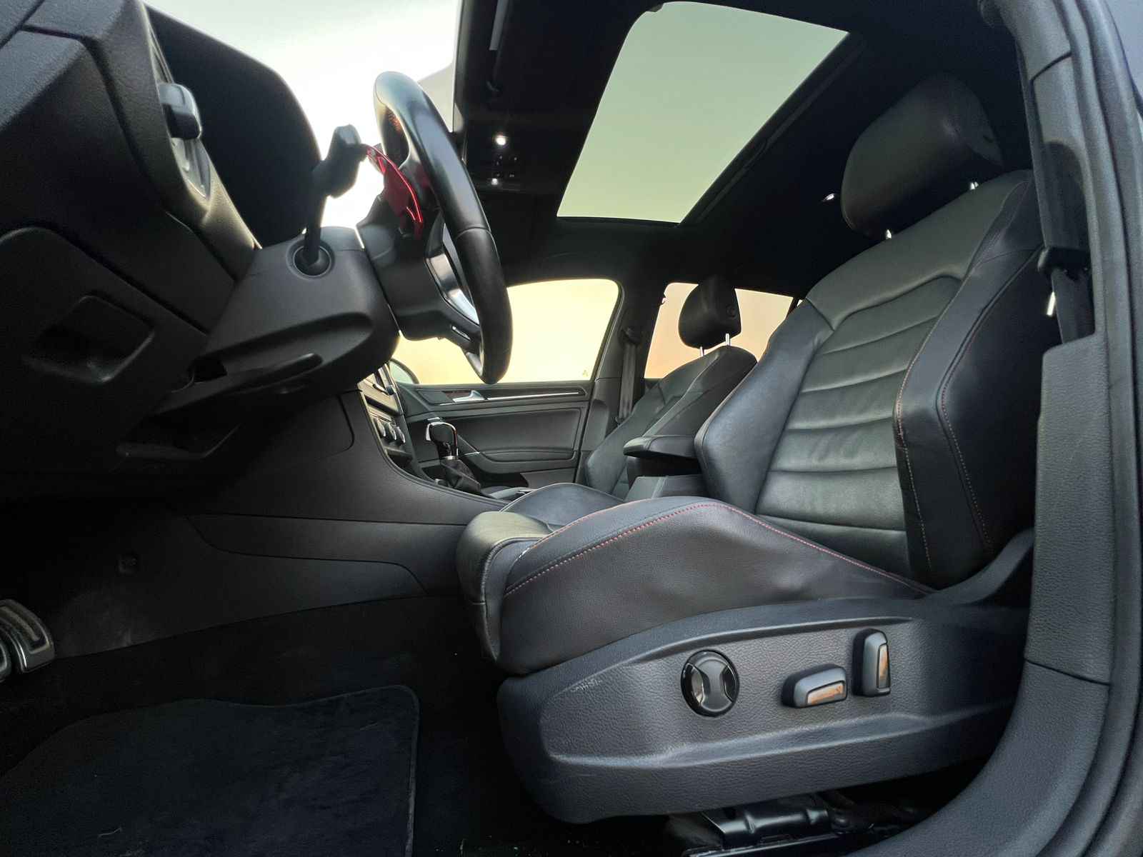 VOLKSWAGEN GOLF GTI MK7 2015