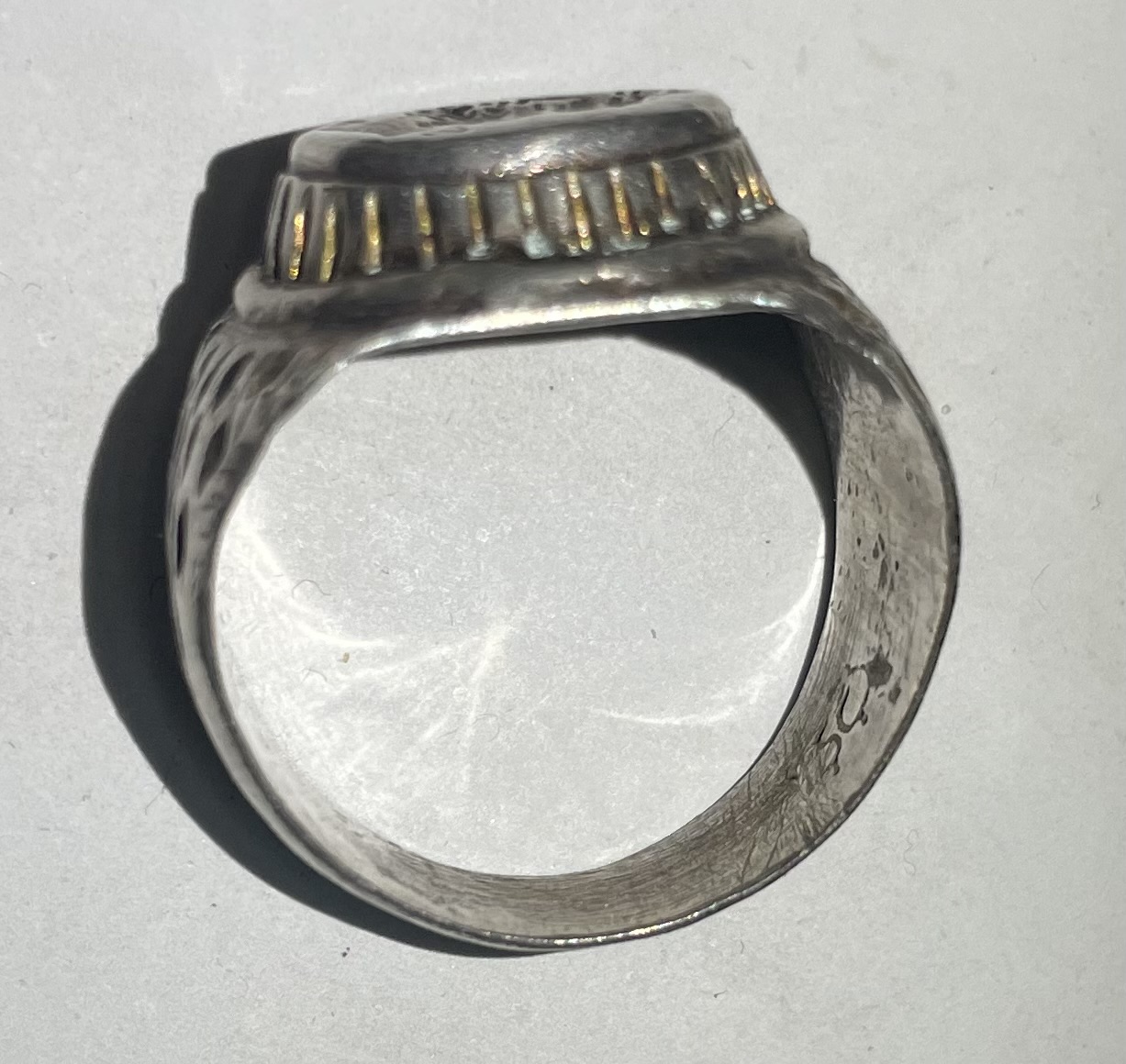 مزاد الخاتم اثري روماني