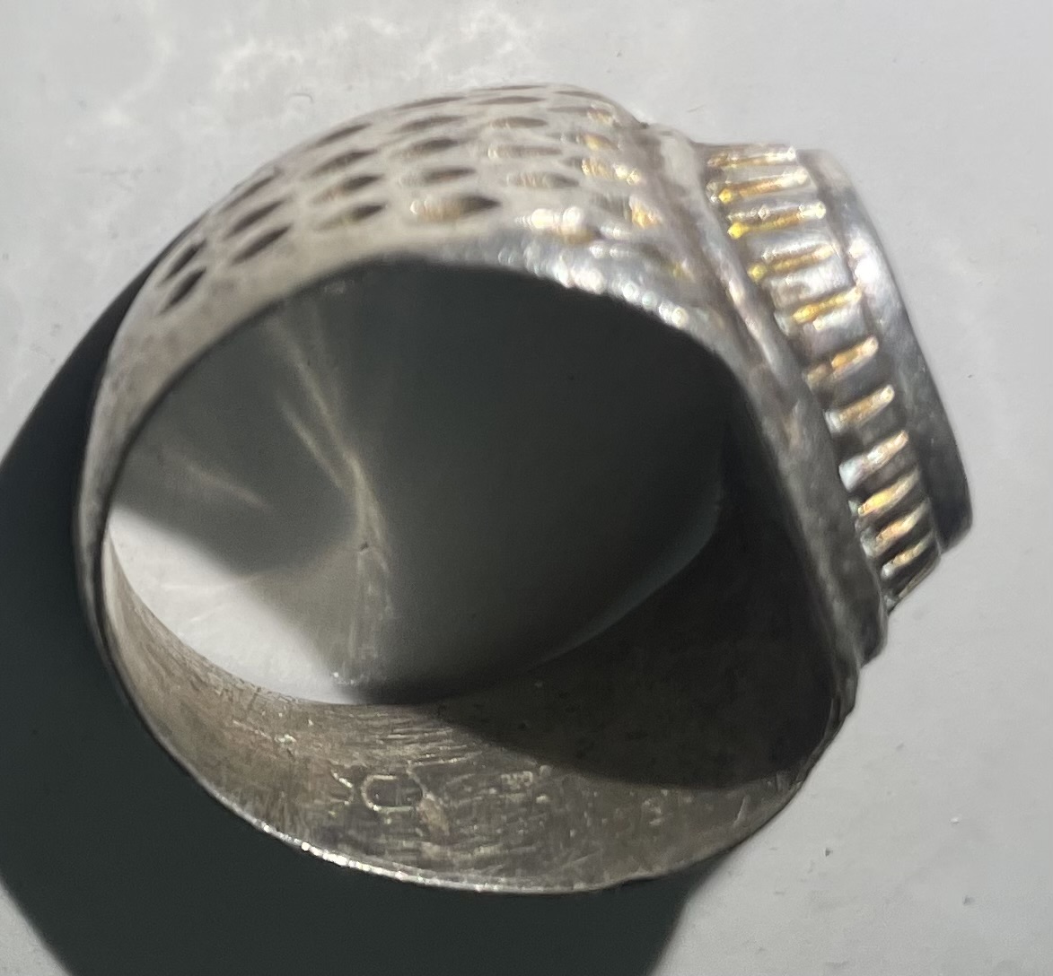 مزاد الخاتم اثري روماني