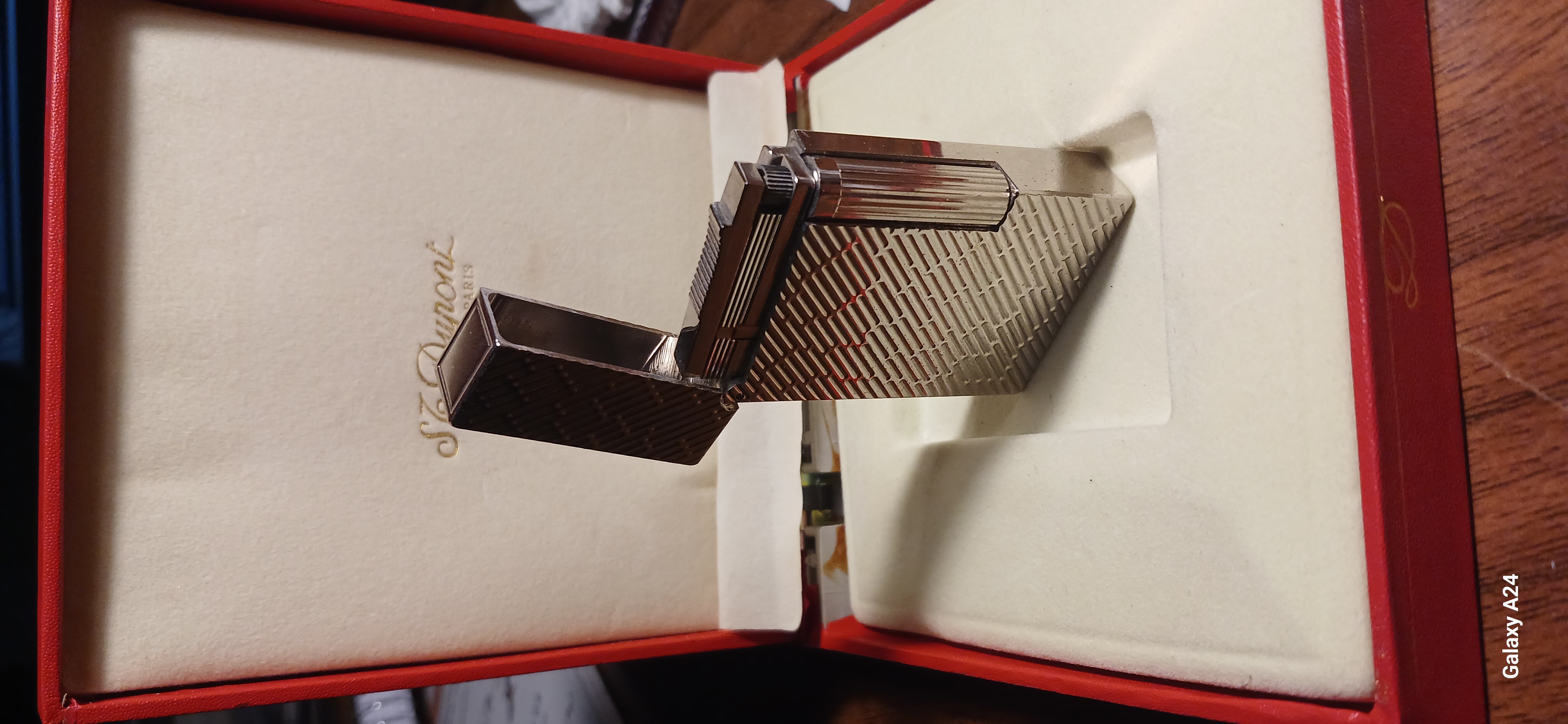 S. T. Dupont lighter