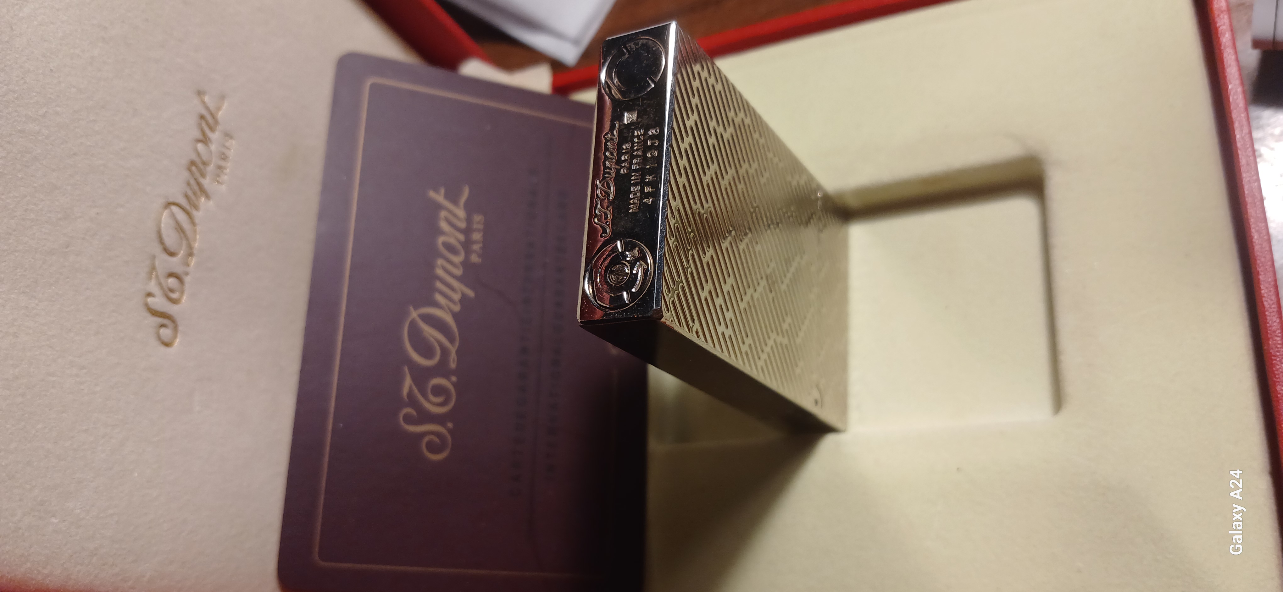 S. T. Dupont lighter