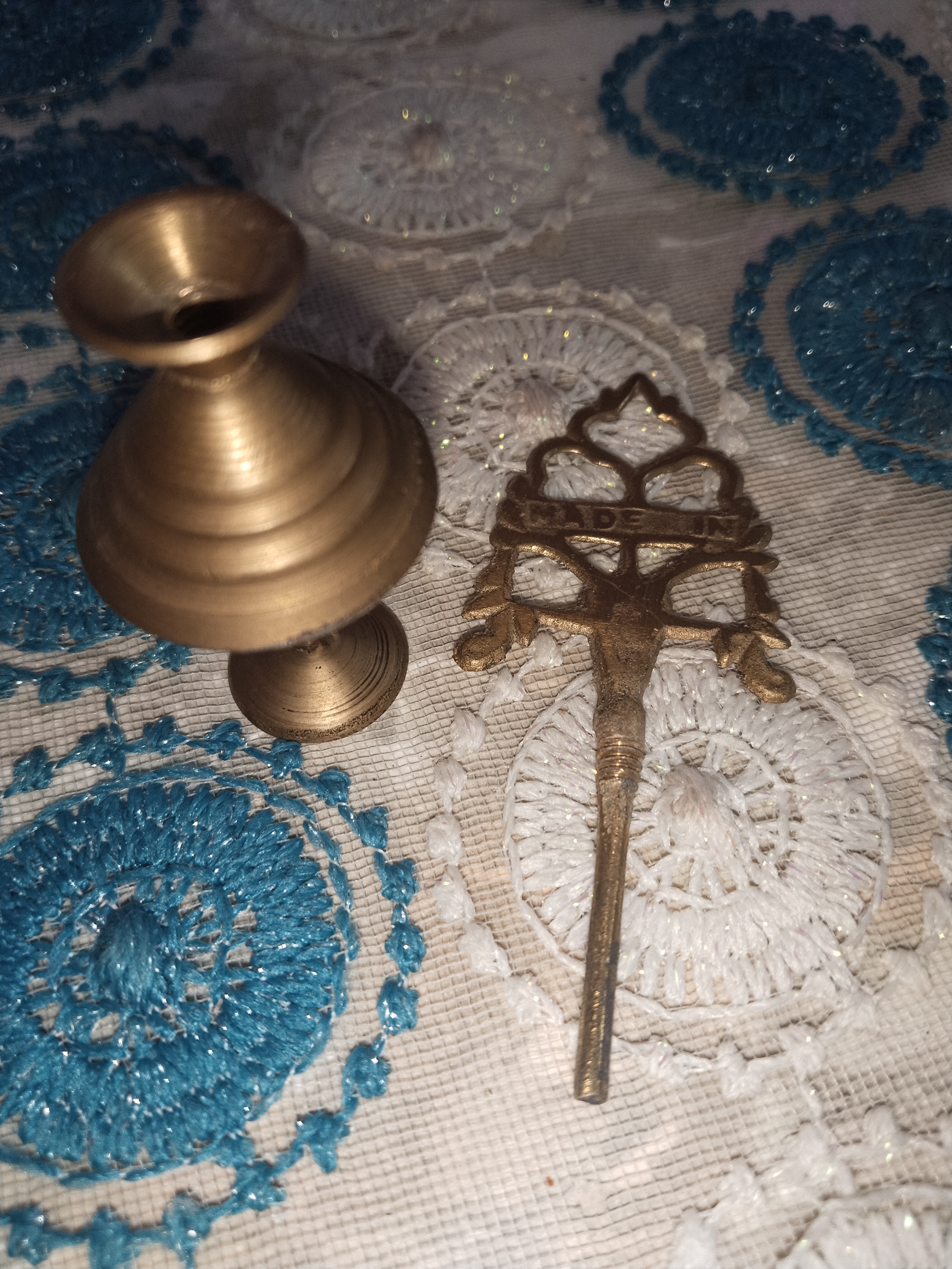 مكحلة بكستانية قديمة