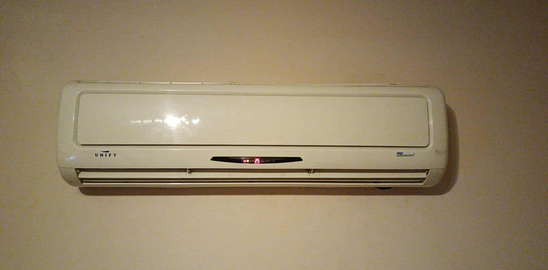 تكييف يونيون إير ٢.٢٥ حصان، يعمل بحاله ممتازه