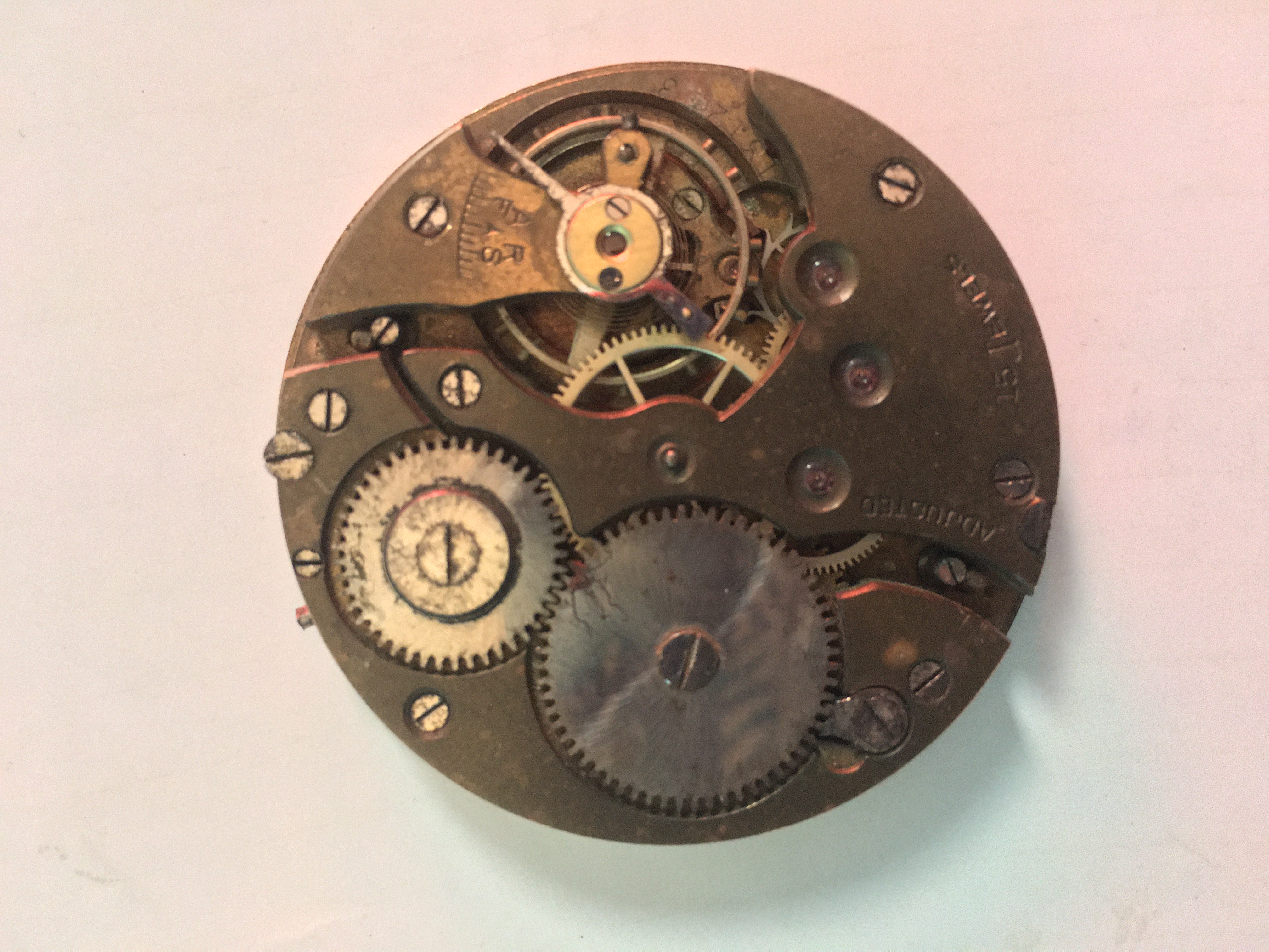 ساعة سويسرية انتيك