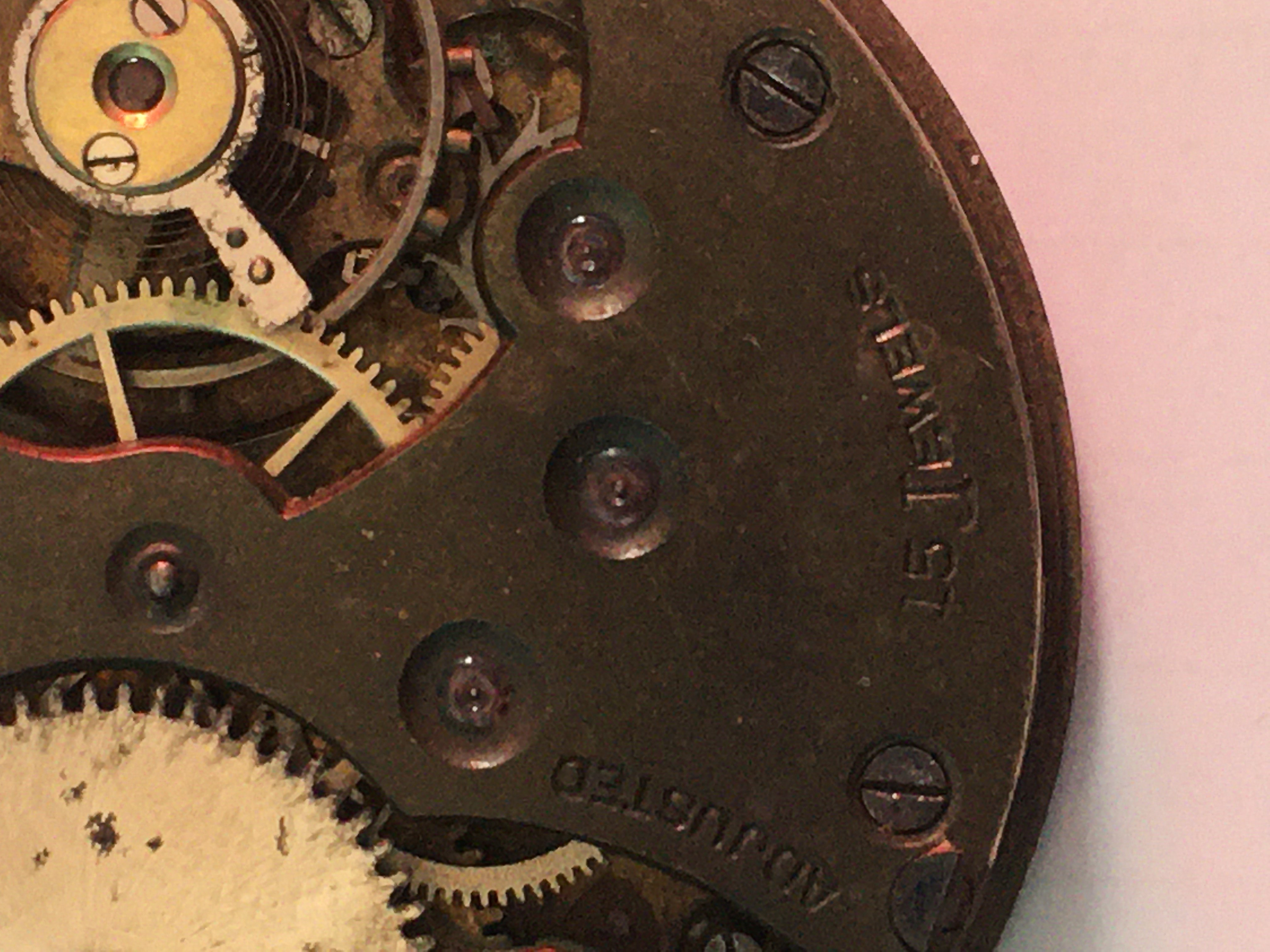 ساعة سويسرية انتيك