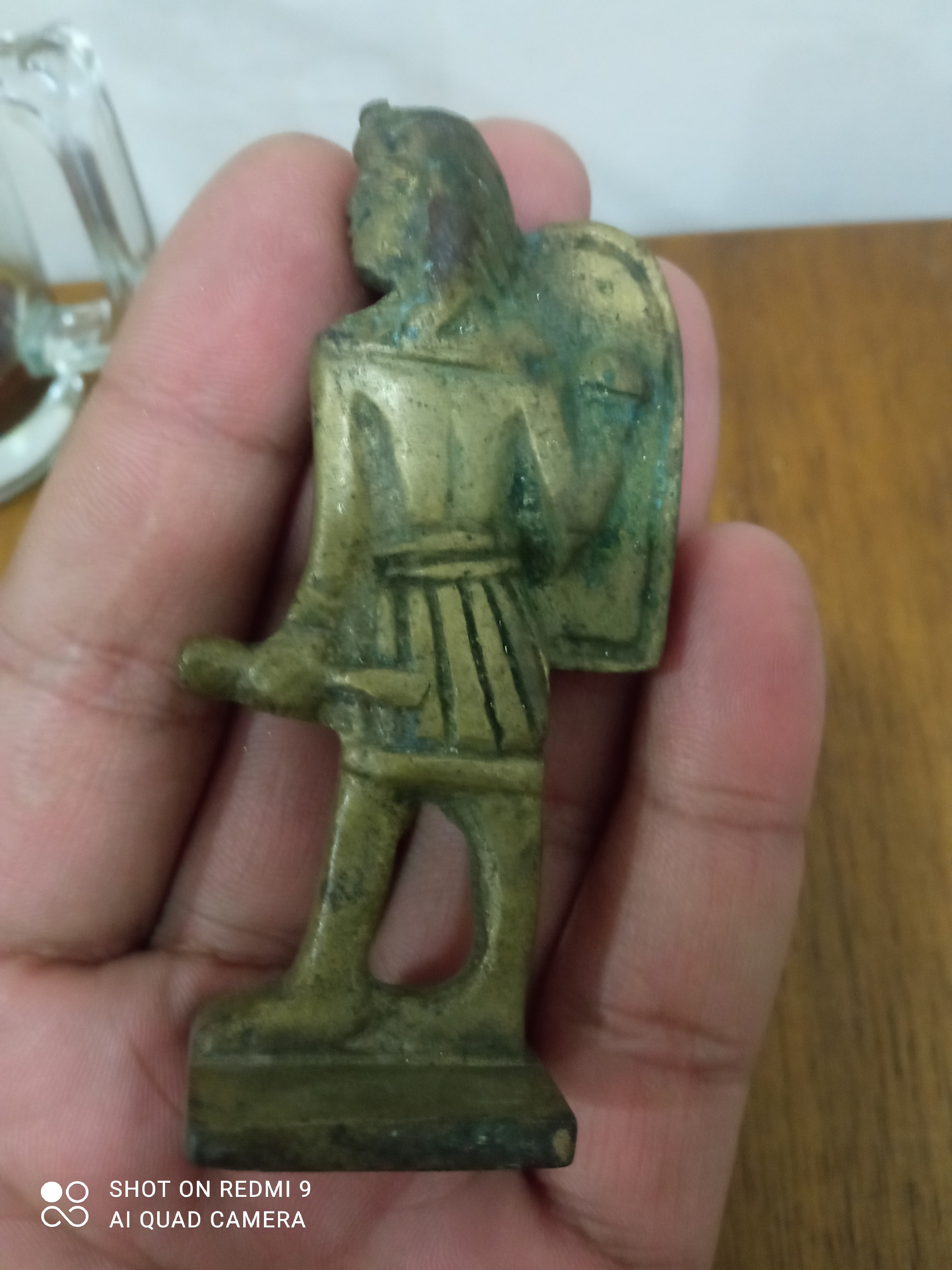 تمثال صغير الحجم