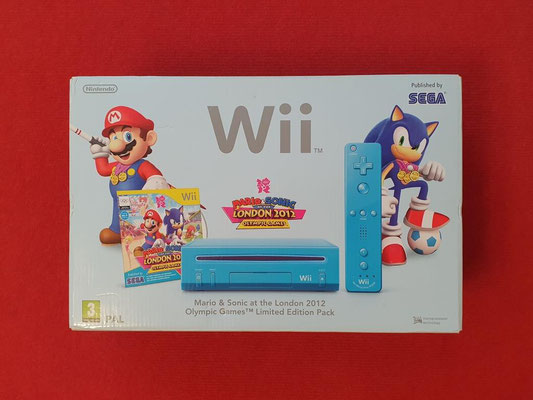 جهاز wii باللون الازرق الفاتح