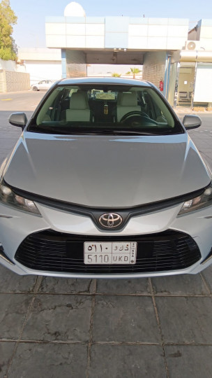 سيارة كورولا