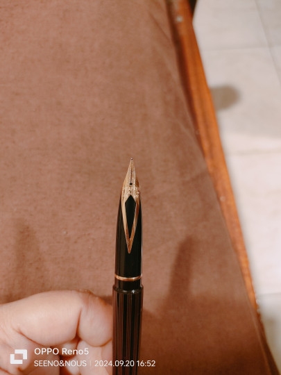 اقلام ماركات عالميه