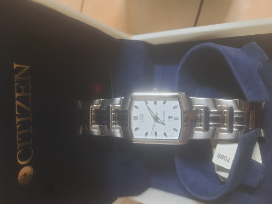ساعة ماركة Citizen