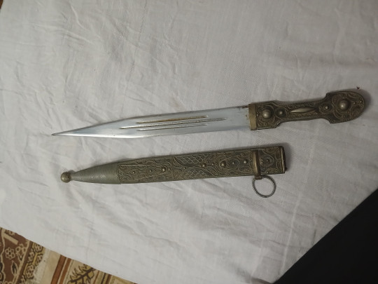 خنجر 🗡قديم جدا
