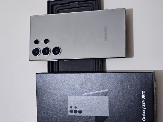 S24 Ultra-Box