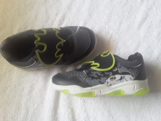 حذاء رياضي للاولاد