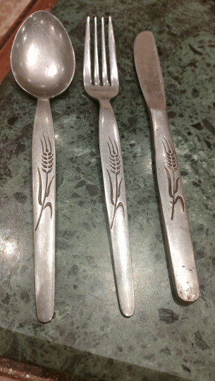 ملاعق وشوك وسكاكين السنبله الاصليه