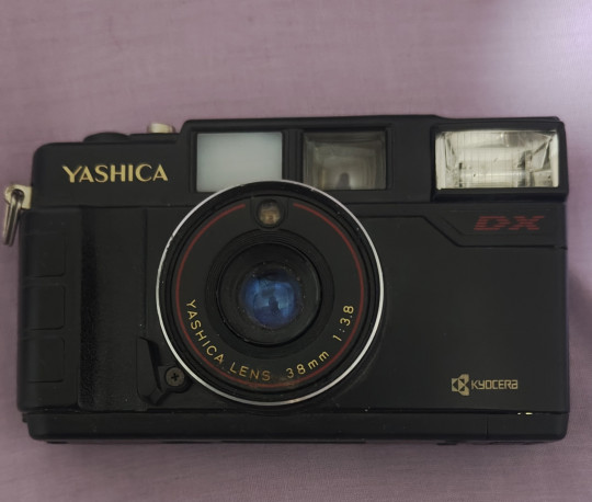 كاميرا ياشيكا ياباني