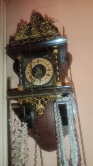 ساعه حائط المانيه انتيكه