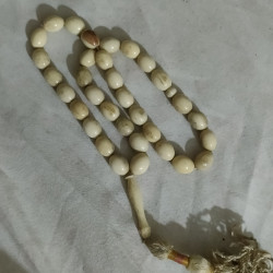 سبحة عاج اثرية