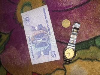 ‏عملات و طوابع