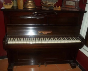 بيانو انتيكا هاند ميد من القرن ال19