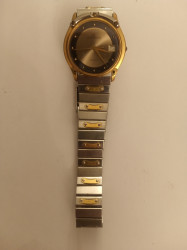 للبيع ساعة يد رجالي