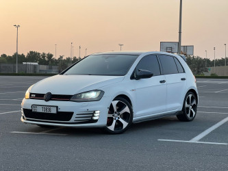 VOLKSWAGEN GOLF GTI MK7 2015