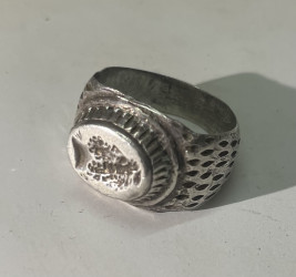 مزاد الخاتم اثري روماني